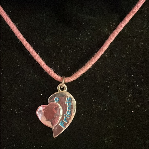 13” pink corded became with 1” engraved Best Friends pendant with pink crysta - Picture 6 of 12